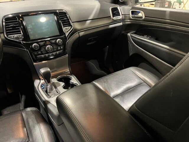 
								2020 Jeep Grand Cherokee Limited full									