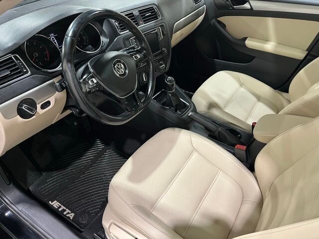 
								2017 Volkswagen Jetta 1.4T SE full									