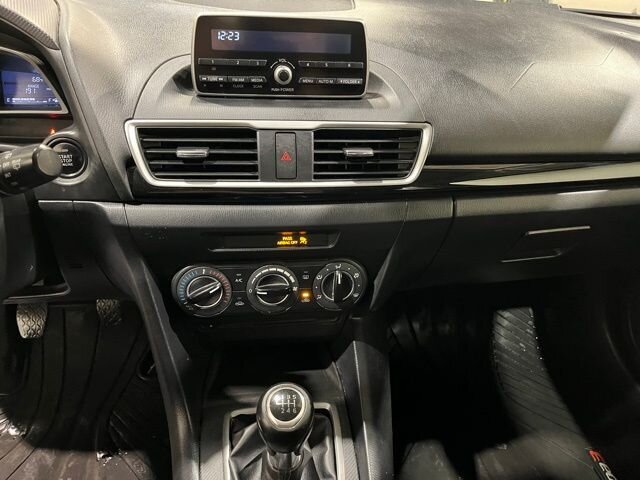 
								2014 Mazda Mazda3 i Touring full									