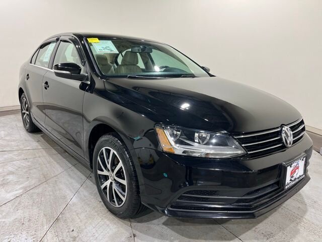 
								2017 Volkswagen Jetta 1.4T SE full									