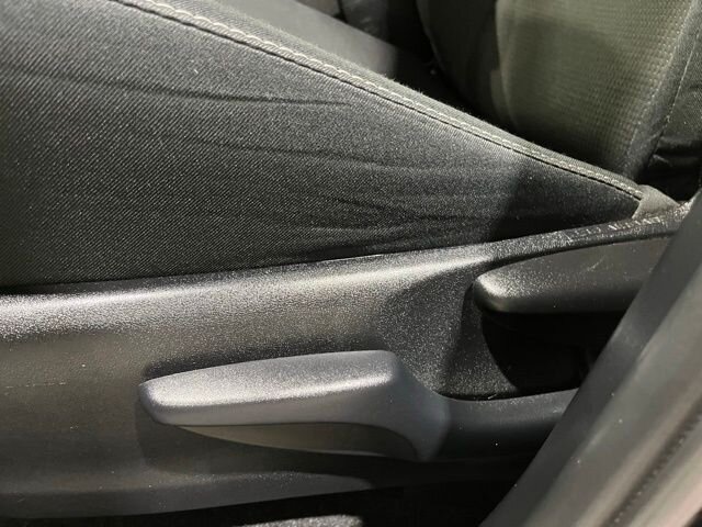 
								2017 Toyota RAV4 XLE full									