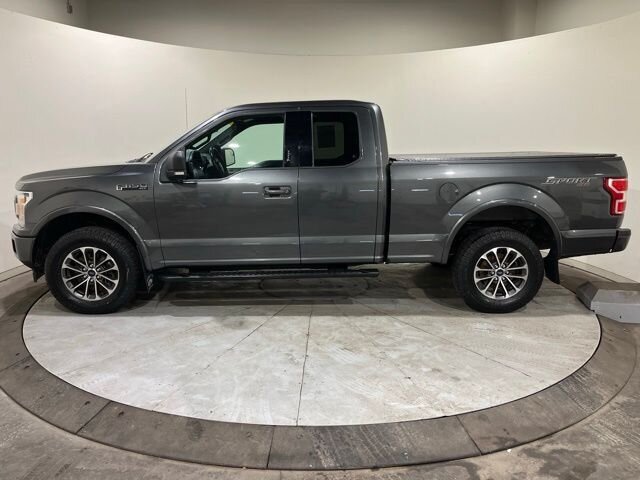 
								2019 Ford F-150 XLT full									