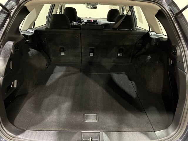 
								2015 Subaru Outback 2.5i full									