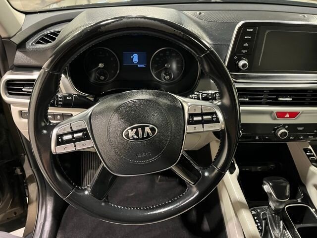 
								2020 Kia Telluride S full									