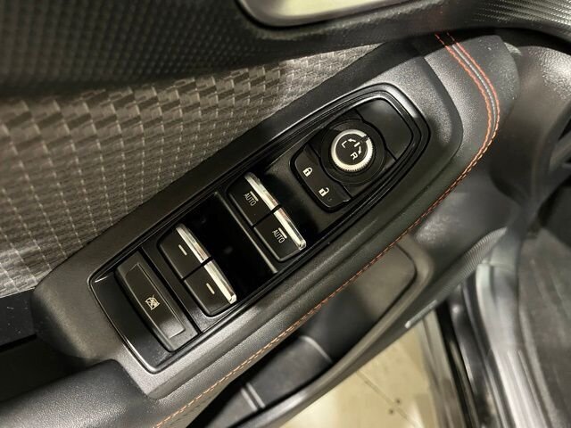 
								2020 Subaru Forester Sport w/ Apple Car Play full									