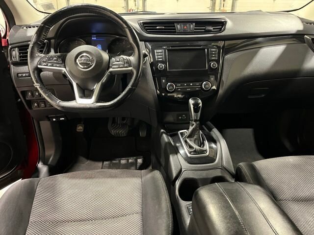 
								2020 Nissan Rogue Sport SV full									