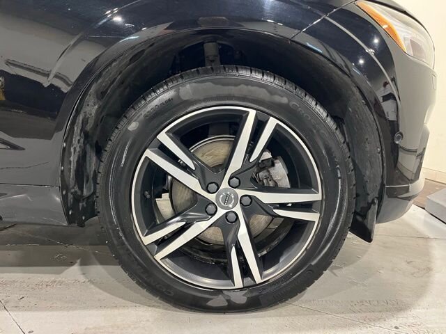 
								2018 Volvo XC60 T5 R-Design full									