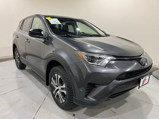 
								2018 Toyota RAV4 LE full									
