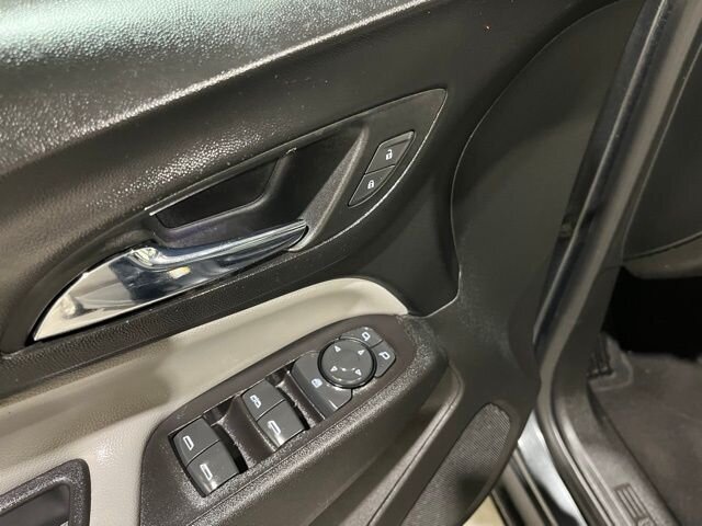 
								2020 Chevrolet Equinox LS full									