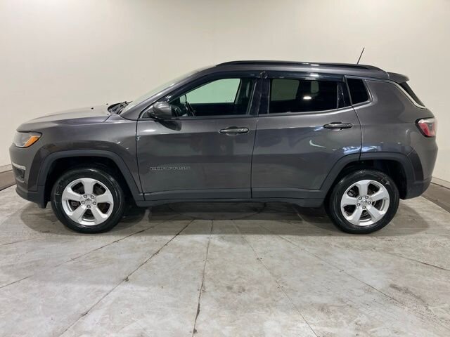
								2020 Jeep Compass Latitude full									