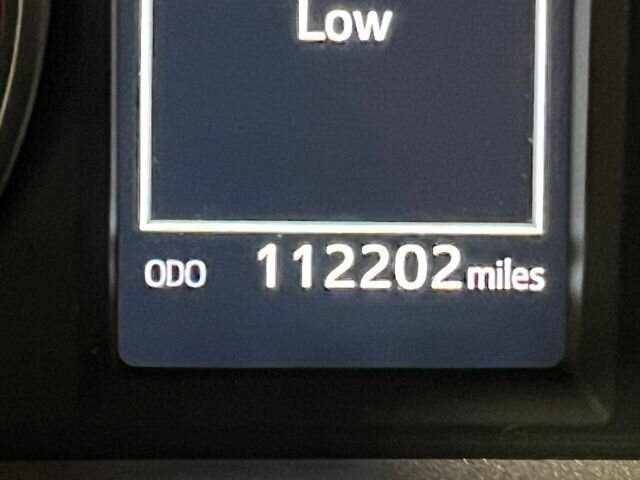 
								2018 Toyota RAV4 LE full									