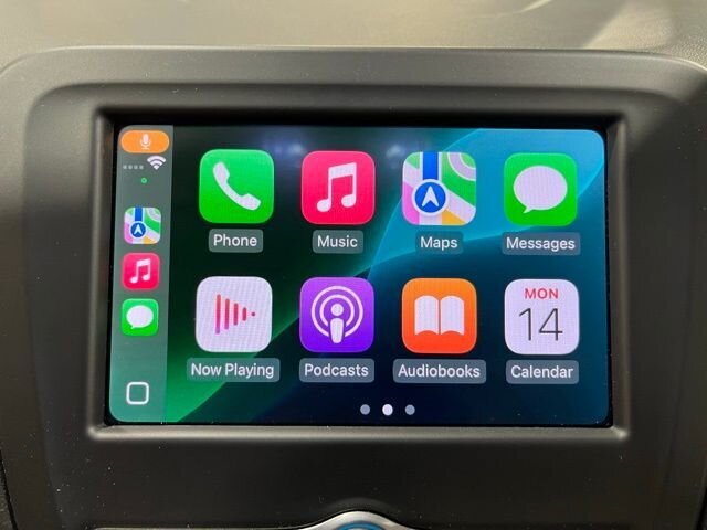 
								2021 Chevrolet Equinox LT w/ Apple Car Play full									