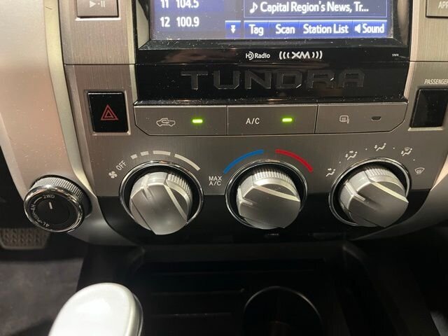 
								2014 Toyota Tundra SR5 full									