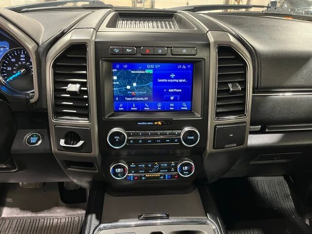 
								2020 Ford Expedition XLT w/ Navigation full									