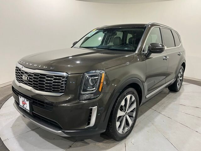 
								2020 Kia Telluride S full									