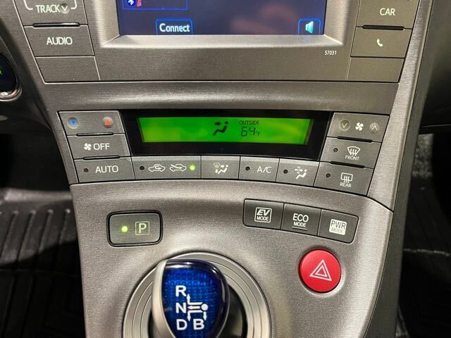 
								2012 Toyota Prius One full									