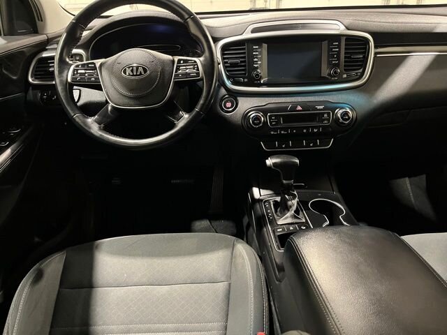 
								2020 Kia Sorento S full									