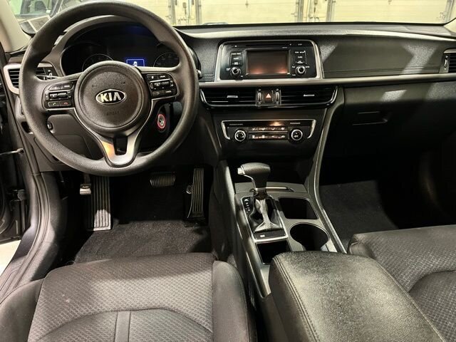 
								2017 Kia Optima LX full									