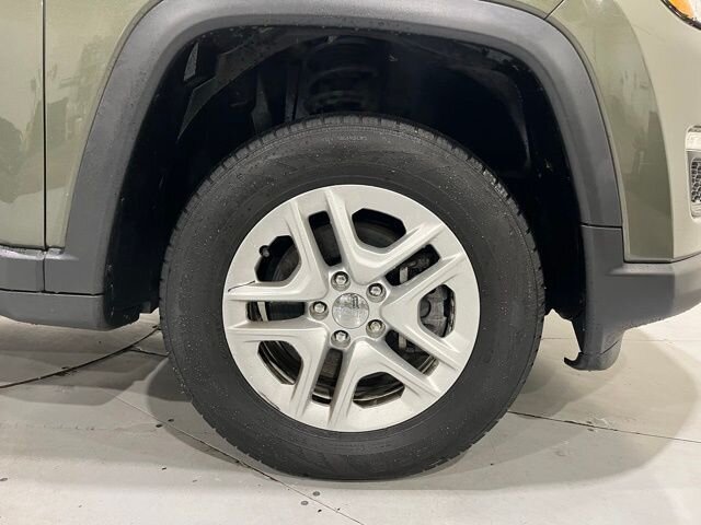 
								2018 Jeep Compass Sport full									