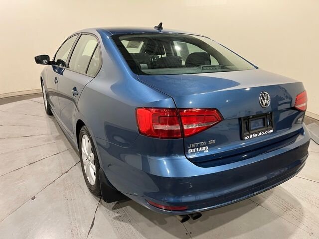 
								2015 Volkswagen Jetta 1.8T SE full									