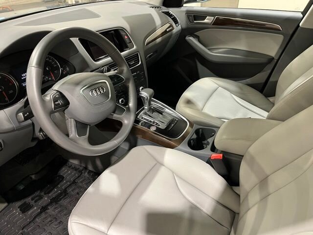 
								2017 Audi Q5 2.0T Premium Plus quattro full									