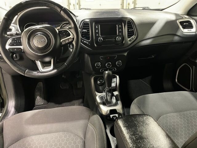 
								2018 Jeep Compass Sport full									