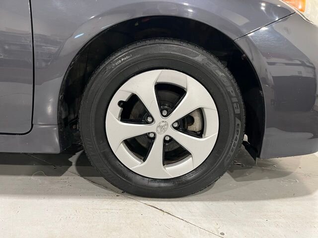 
								2012 Toyota Prius One full									