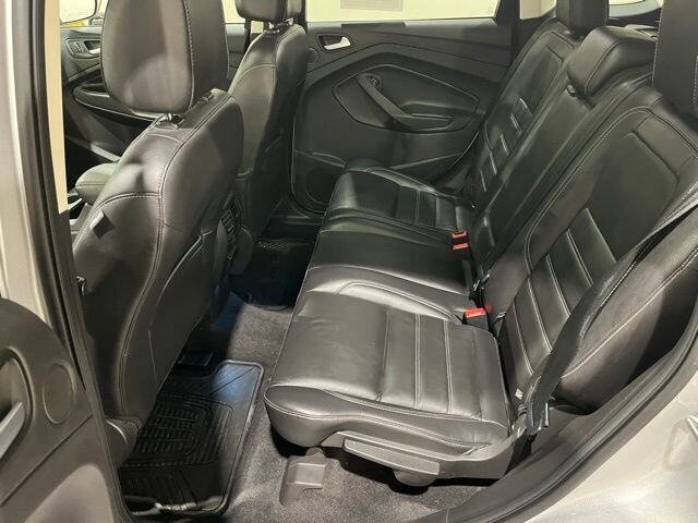 
								2017 Ford Escape Titanium w/ Navigation full									