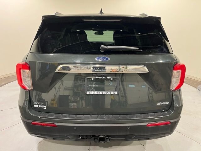 
								2021 Ford Explorer XLT full									