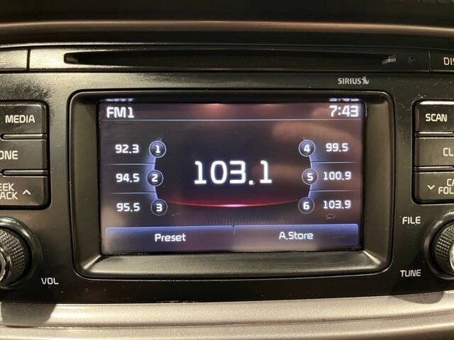 
								2017 Kia Optima LX full									