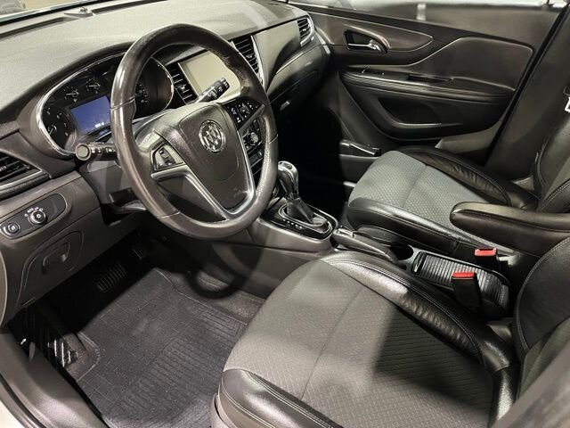 
								2017 Buick Encore Preferred full									