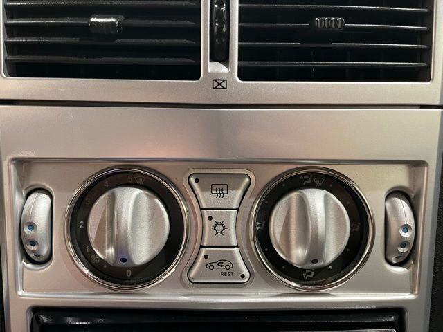 
								2005 Chrysler Crossfire Base full									