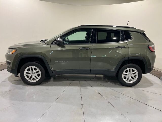 
								2018 Jeep Compass Sport full									