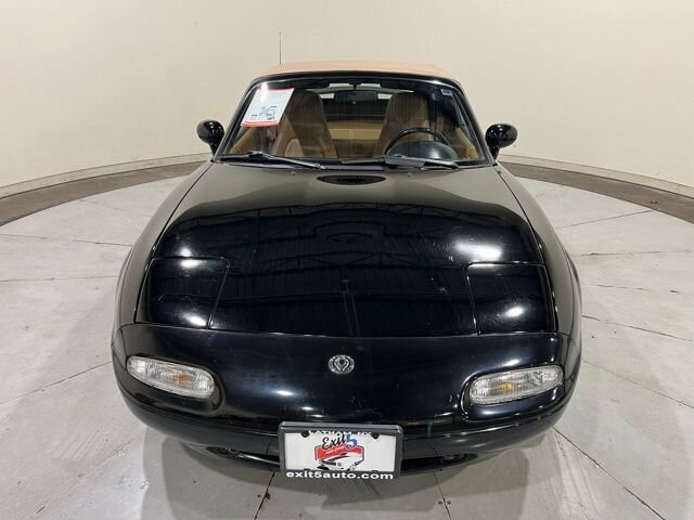 
								1993 Mazda MX-5 Miata Base full									
