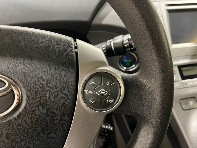 
								2012 Toyota Prius One full									