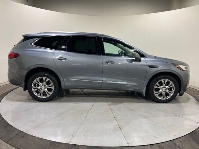 
								2020 Buick Enclave Avenir full									