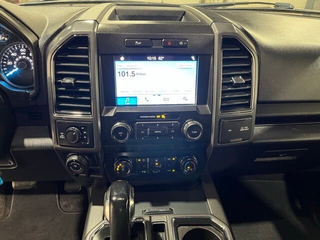 
								2019 Ford F-150 XLT full									