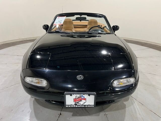 
								1993 Mazda MX-5 Miata Base full									