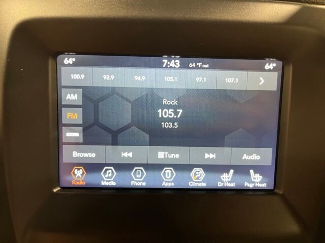 
								2020 Jeep Compass Latitude full									