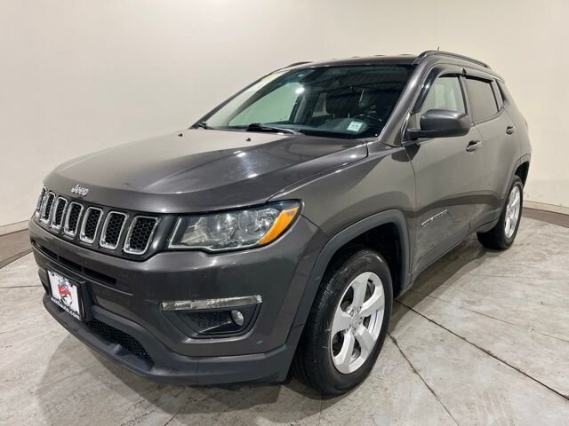 
								2020 Jeep Compass Latitude full									