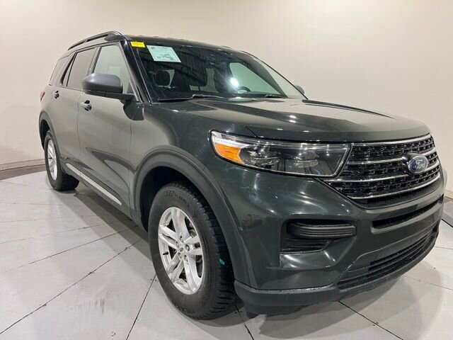 
								2021 Ford Explorer XLT full									