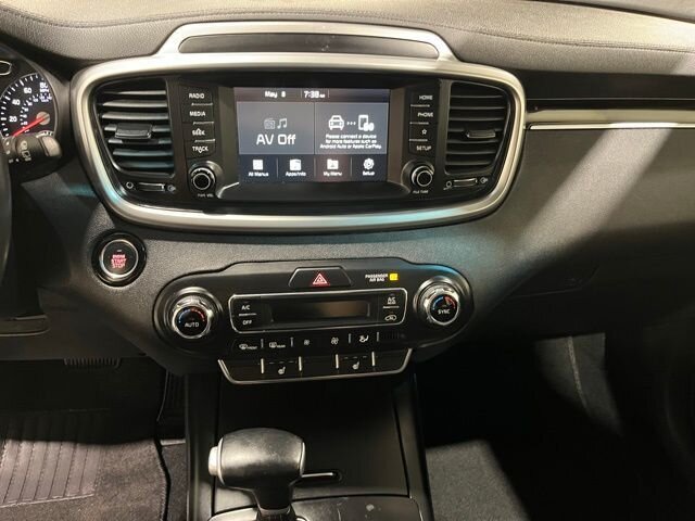 
								2020 Kia Sorento S full									