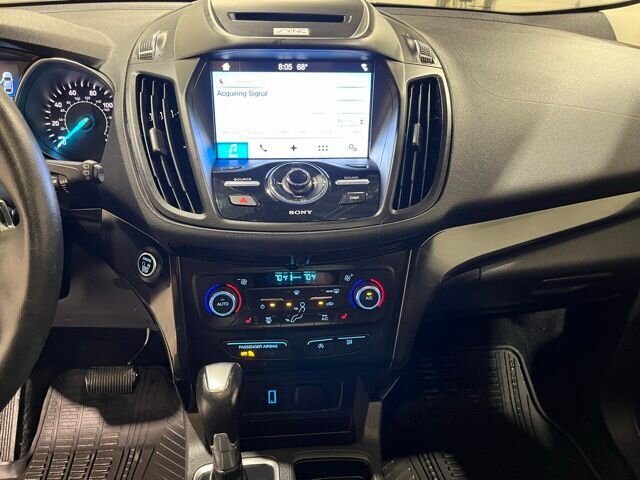 
								2017 Ford Escape Titanium w/ Navigation full									