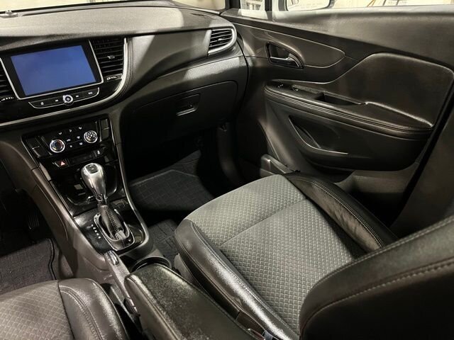 
								2017 Buick Encore Preferred full									