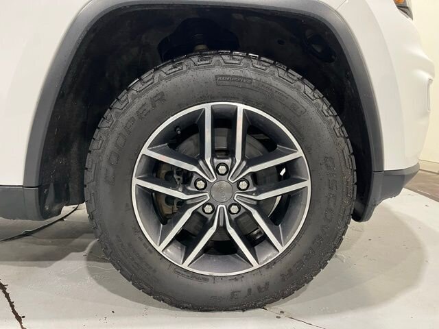 
								2019 Jeep Grand Cherokee Limited full									