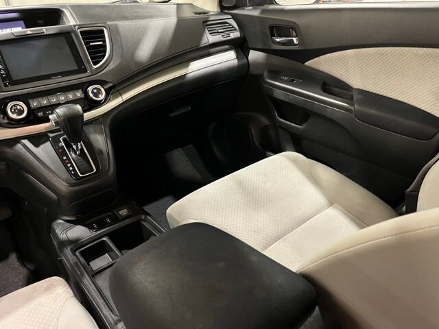 
								2016 Honda CR-V EX full									