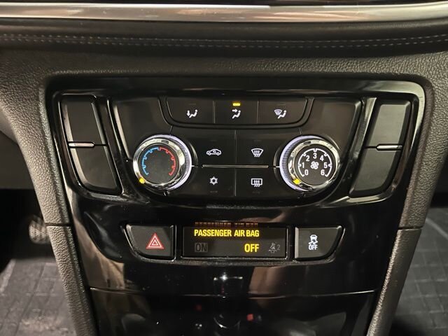 
								2017 Buick Encore Preferred full									