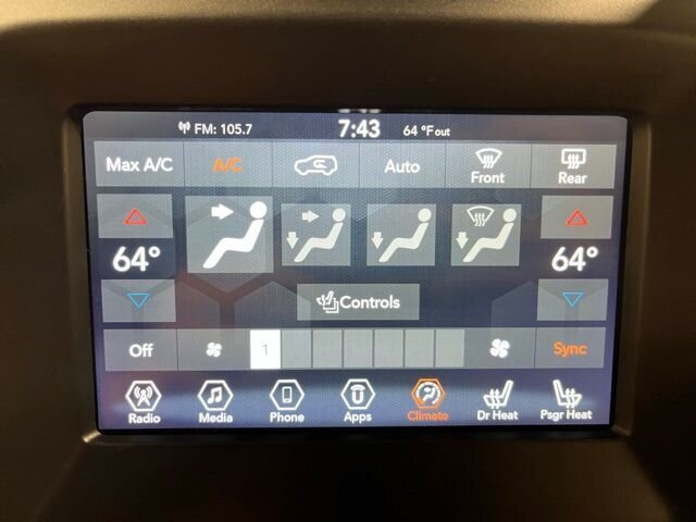 
								2020 Jeep Compass Latitude full									