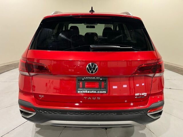 
								2022 Volkswagen Taos 1.5T SE w/Apple Car Play full									