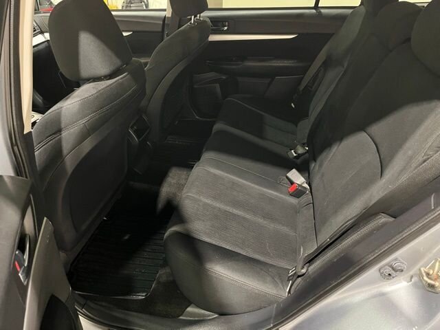 
								2014 Subaru Outback 2.5i Premium full									